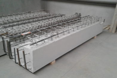 Gladde Balk Met Uitstekende Wapening 3